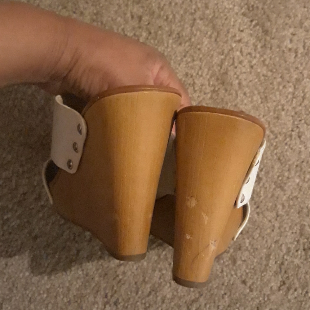 Jessica Simpson - Picture 2 of 6